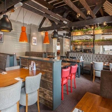 Premier Inn Gloucester Exteriör bild