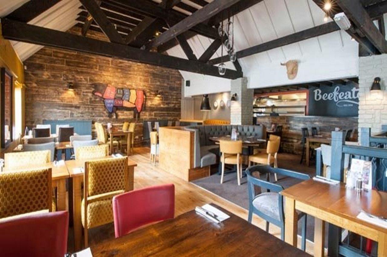 Premier Inn Gloucester Exteriör bild
